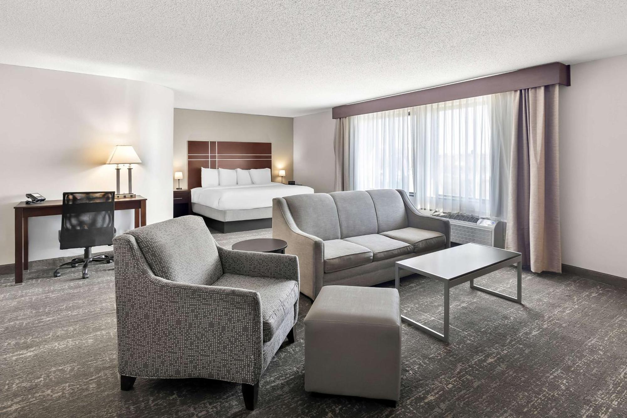 Best Western Luxbury Inn Fort Wayne Exterior photo
